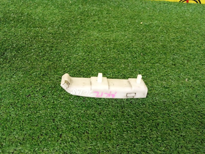 Клипса бампера, 500 рублей, Красноярск