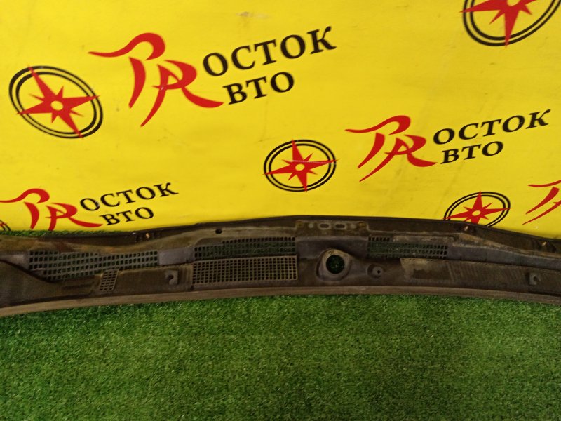 Решетка под лобовое стекло, 200 рублей, Красноярск