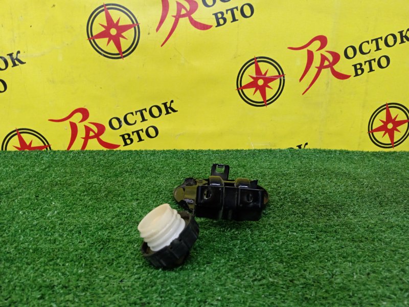 Лючок топливного бака, 300 рублей, Красноярск