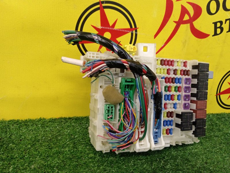 Блок предохранителей салонный, 2000 рублей, Красноярск