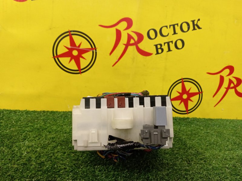 Блок предохранителей салонный, 2000 рублей, Красноярск