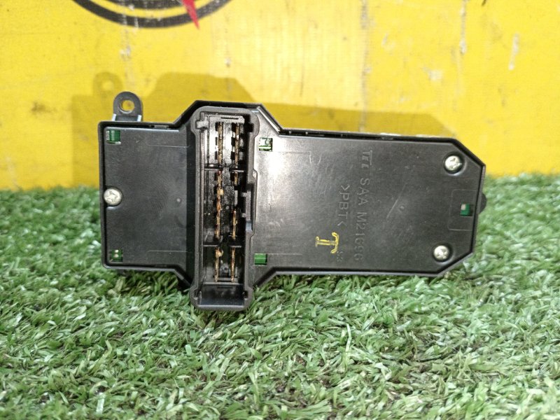 Блок управления стеклоподъемниками, 2300 рублей, Красноярск