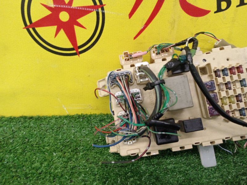 Блок предохранителей салонный, 500 рублей, Красноярск