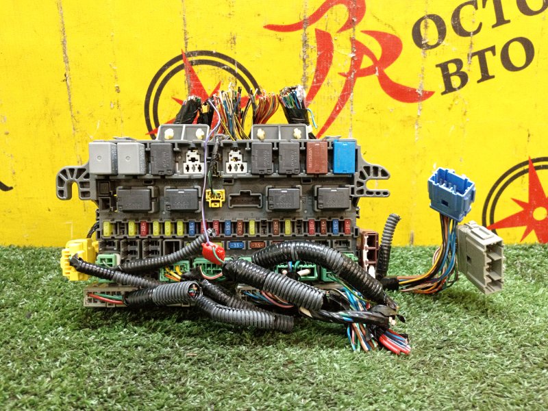 Блок предохранителей салонный, 1000 рублей, Красноярск