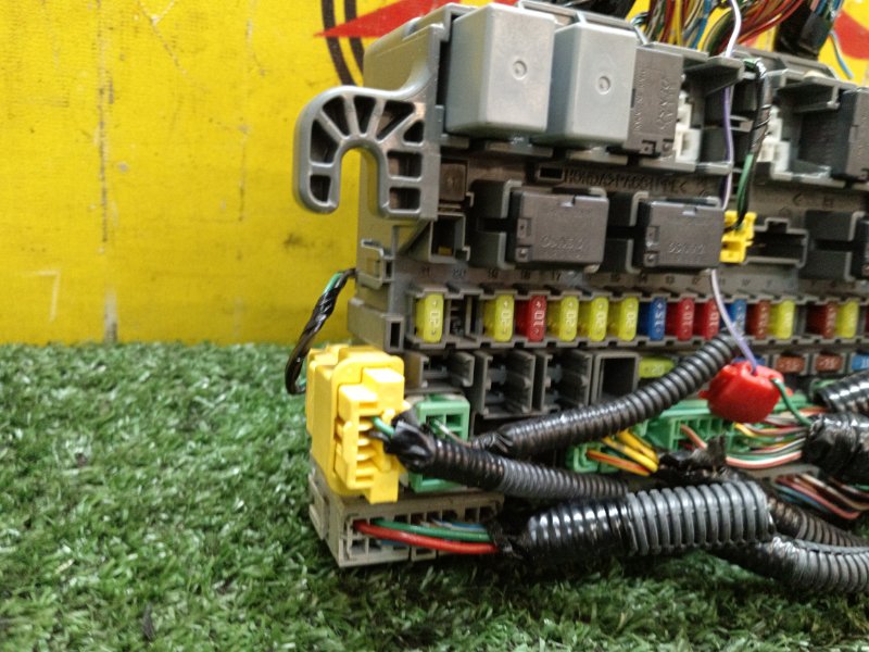 Блок предохранителей салонный, 1000 рублей, Красноярск