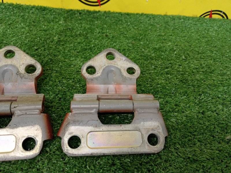 Петля двери багажника, 500 рублей, Красноярск