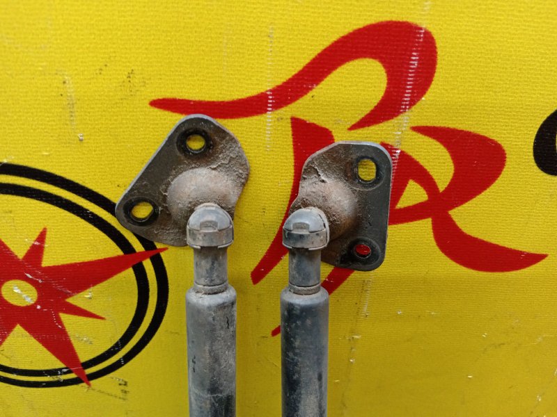 Амортизатор двери багажника, 500 рублей, Красноярск