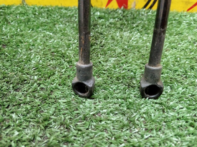 Амортизатор двери багажника, 500 рублей, Красноярск