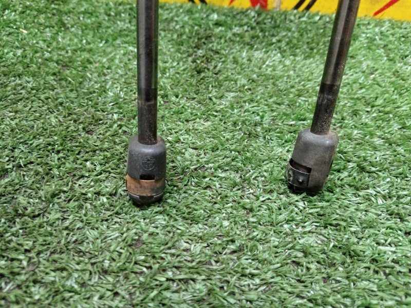 Амортизатор двери багажника, 300 рублей, Красноярск