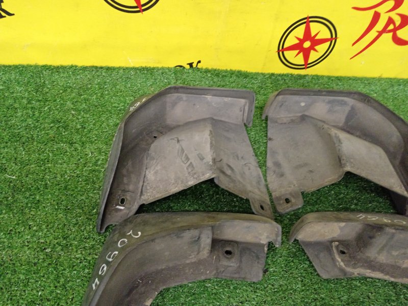 Брызговик, 1500 рублей, Красноярск