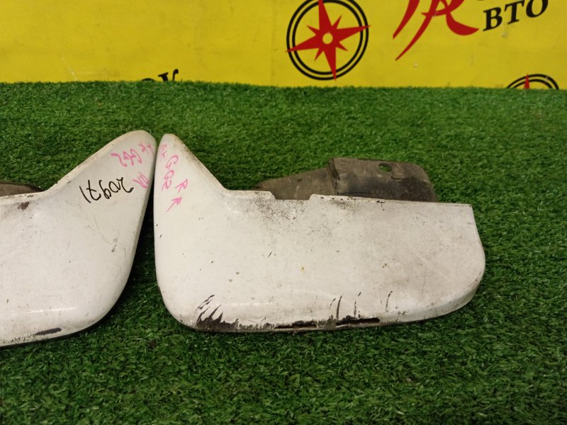 Брызговик, 600 рублей, Красноярск