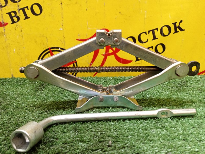 Домкрат, 1000 рублей, Красноярск