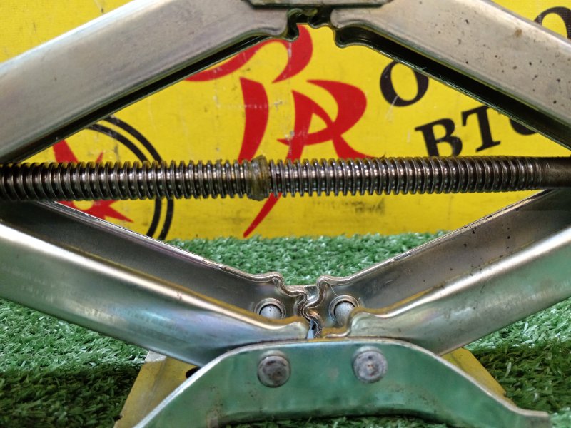 Домкрат, 1000 рублей, Красноярск