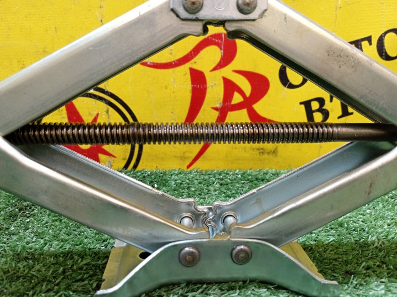 Домкрат, 1000 рублей, Красноярск