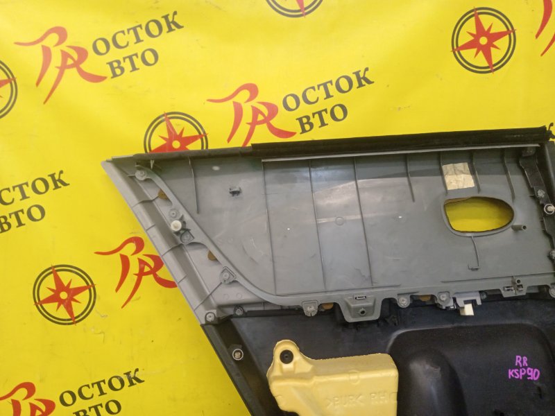 Обшивка боковой двери, 300 рублей, Красноярск