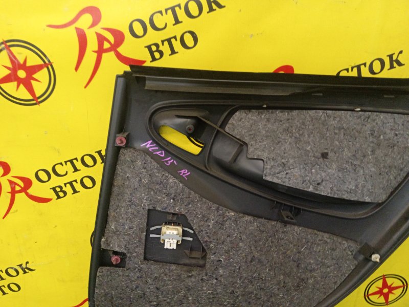 Обшивка боковой двери, 300 рублей, Красноярск