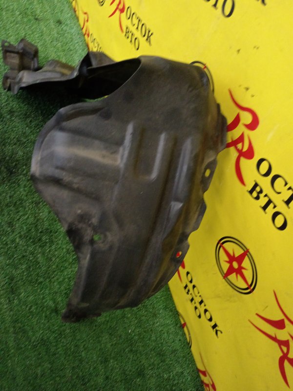 Подкрылок, 250 рублей, Красноярск