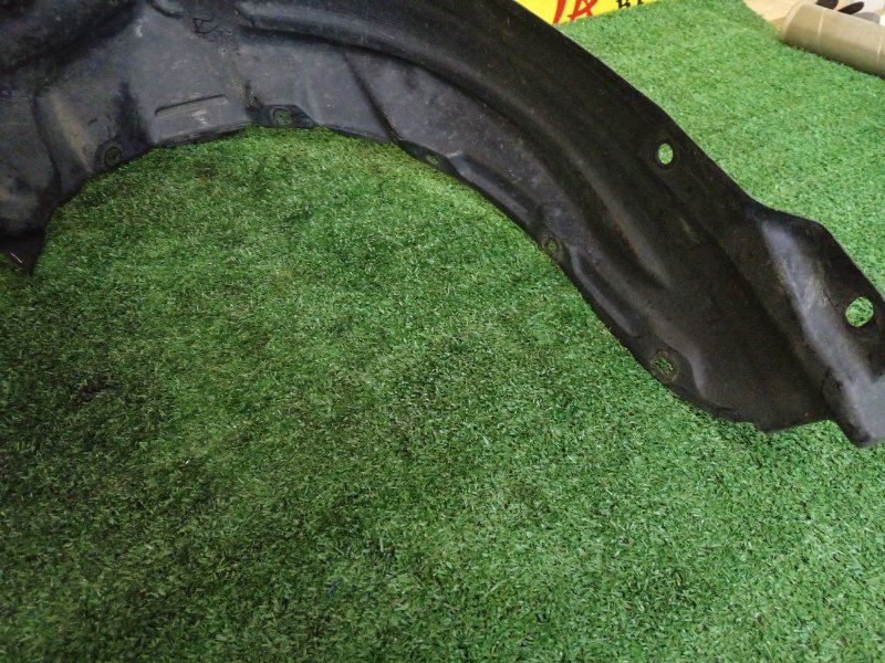 Подкрылок, 250 рублей, Красноярск