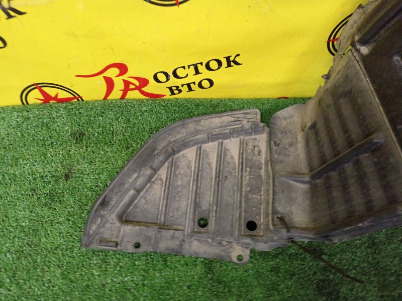 Подкрылок, 1000 рублей, Красноярск