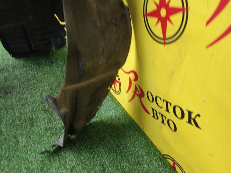 Подкрылок, 1000 рублей, Красноярск