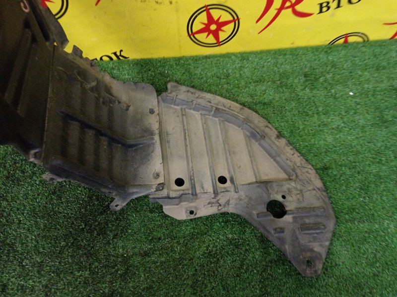 Подкрылок, 1000 рублей, Красноярск