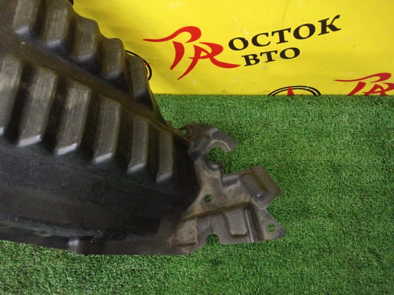 Подкрылок, 250 рублей, Красноярск