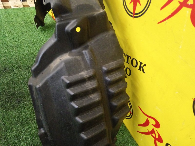 Подкрылок, 250 рублей, Красноярск