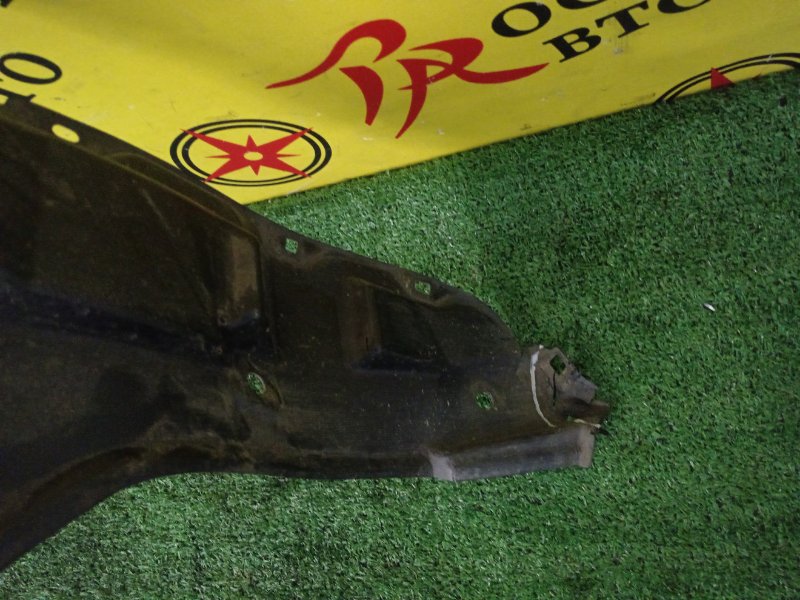 Подкрылок, 500 рублей, Красноярск