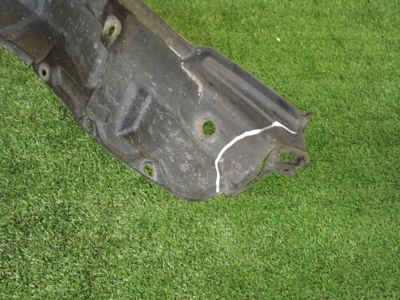 Подкрылок, 500 рублей, Красноярск