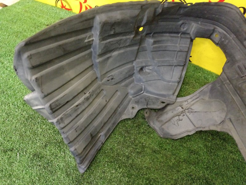 Подкрылок, 800 рублей, Красноярск