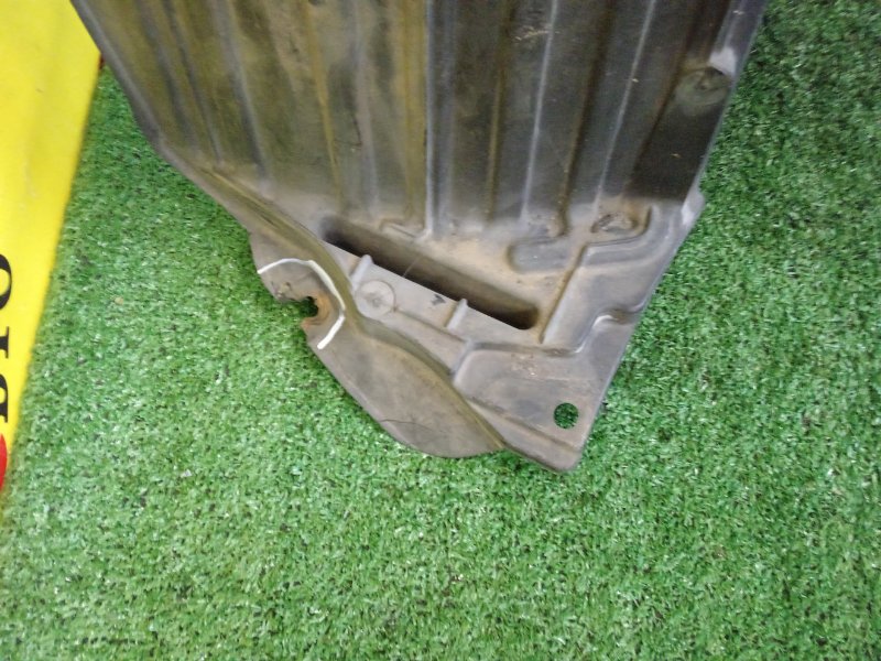 Подкрылок, 800 рублей, Красноярск