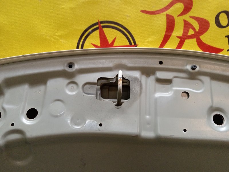 Капот, 6000 рублей, Красноярск