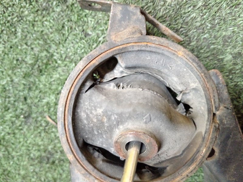 Подушка двигателя, 800 рублей, Красноярск