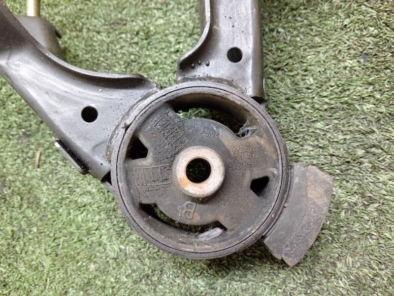 Подушка двигателя, 1800 рублей, Красноярск