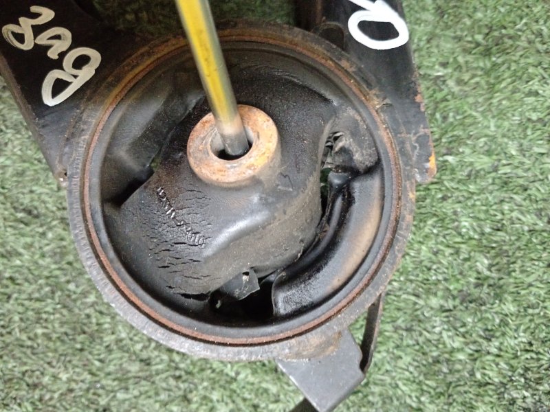 Подушка двигателя, 800 рублей, Красноярск