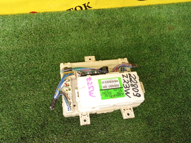 Блок предохранителей салонный, 2000 рублей, Красноярск