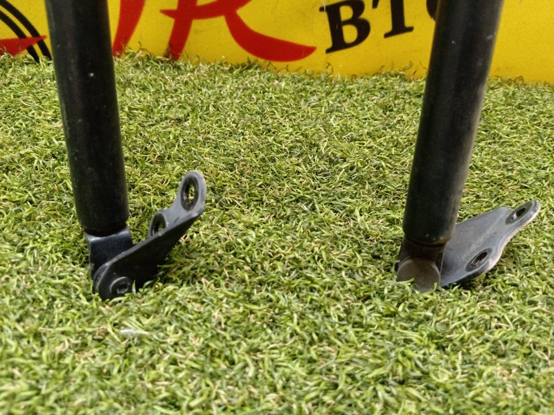 Амортизатор двери багажника, 500 рублей, Красноярск