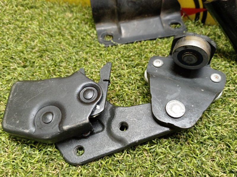 Ролик раздвижной двери, 4500 рублей, Красноярск