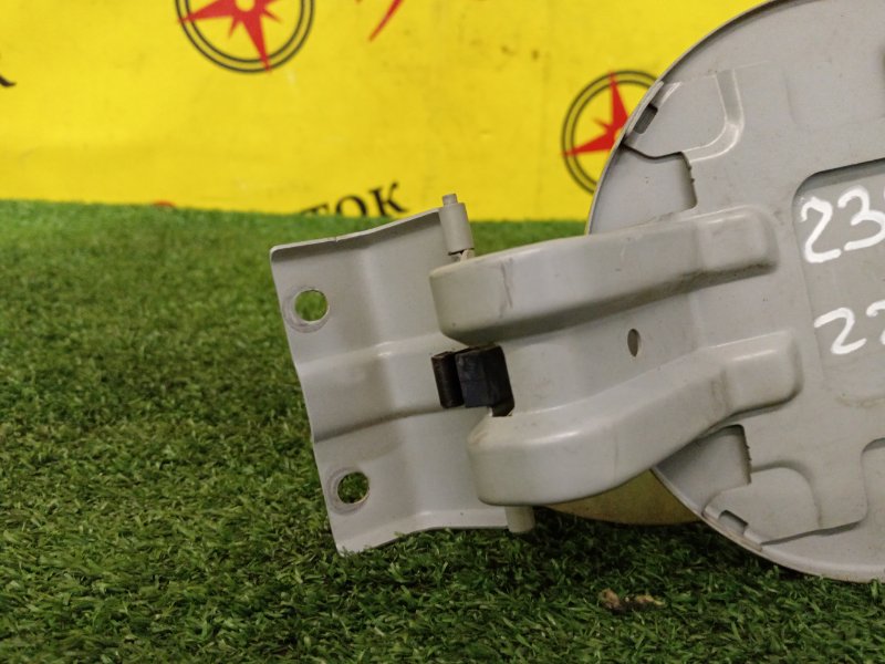 Лючок топливного бака, 500 рублей, Красноярск