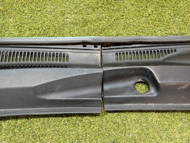 Решетка под лобовое стекло, 300 рублей, Красноярск