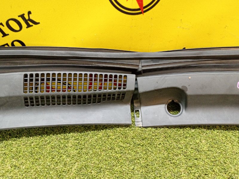 Решетка под лобовое стекло, 1000 рублей, Красноярск