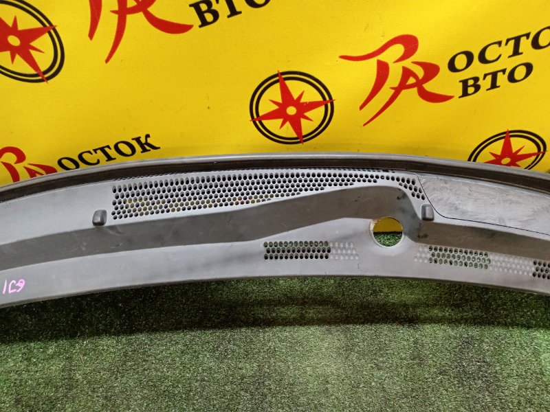 Решетка под лобовое стекло, 2800 рублей, Красноярск