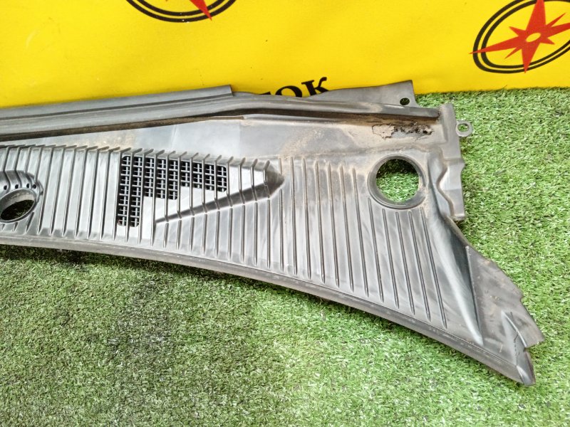 Решетка под лобовое стекло, 500 рублей, Красноярск