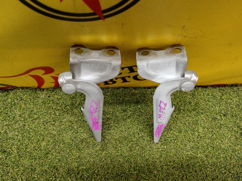 Петля капота, 250 рублей, Красноярск