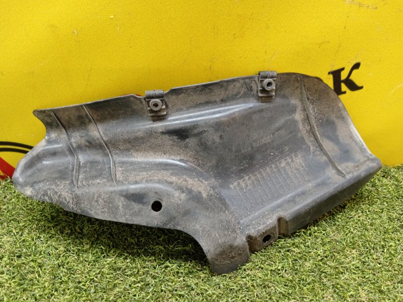 Подкрылок, 1000 рублей, Красноярск