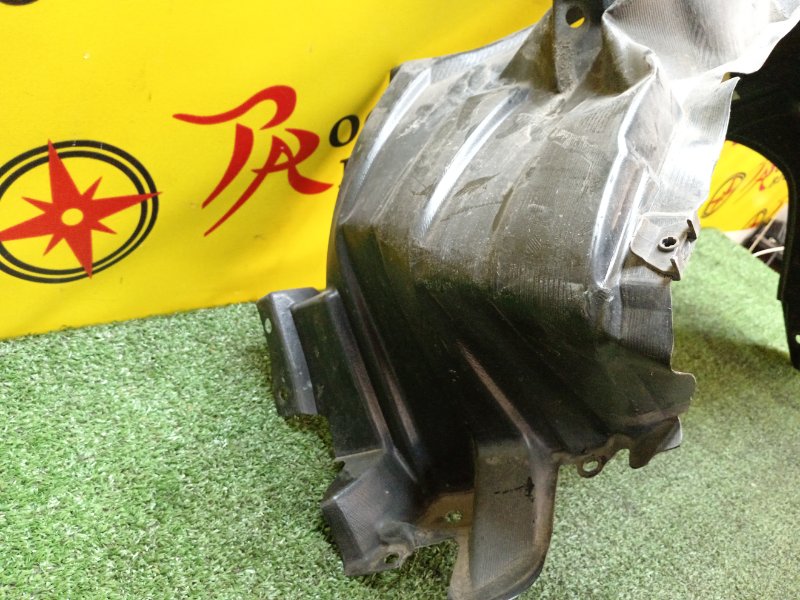 Подкрылок, 500 рублей, Красноярск