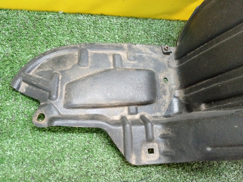 Подкрылок, 500 рублей, Красноярск