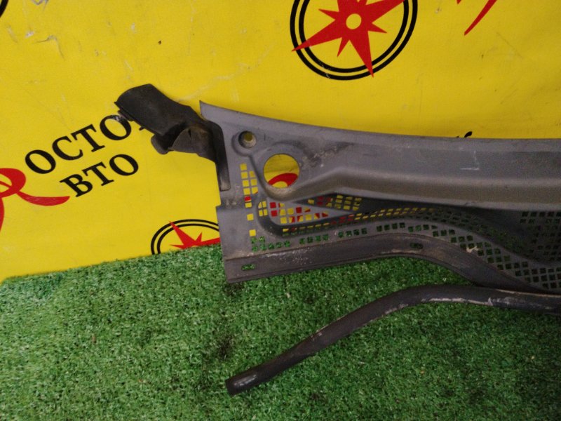 Решетка под лобовое стекло, 1000 рублей, Красноярск