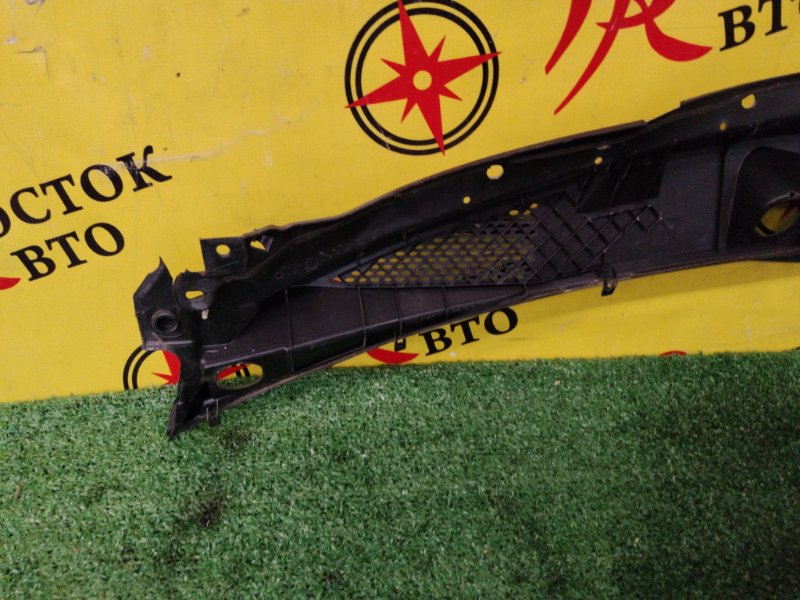 Решетка под лобовое стекло, 300 рублей, Красноярск