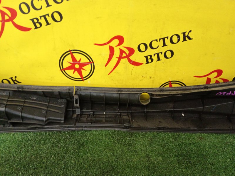 Решетка под лобовое стекло, 300 рублей, Красноярск